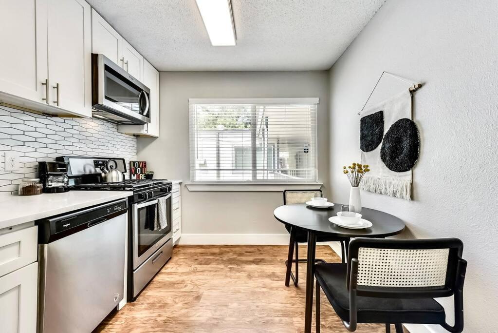 댈러스 Bright And Cheerful Flat, Near Fair Park 아파트 외부 사진