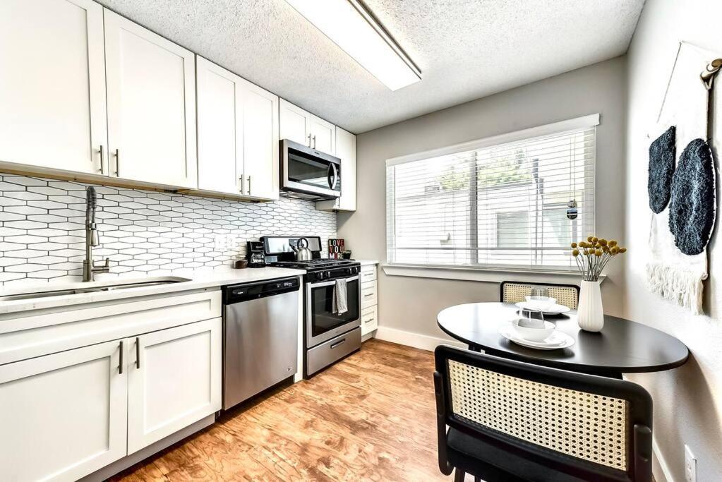 댈러스 Bright And Cheerful Flat, Near Fair Park 아파트 외부 사진